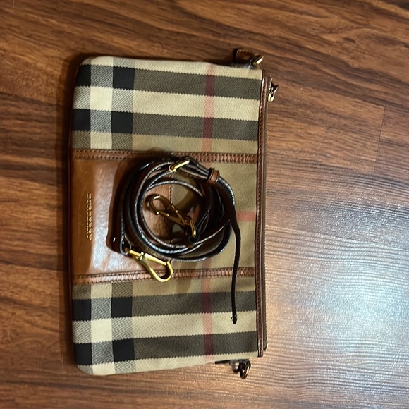 Burberry cross body bag - Picture 2 of 4
